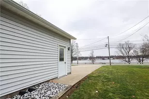 415 N 2nd St, Conneaut Lake, PA 16316 - Photo 4