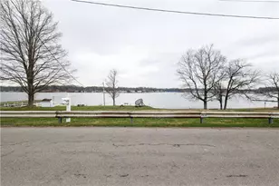 415 N 2nd St, Conneaut Lake, PA 16316 - Photo 6