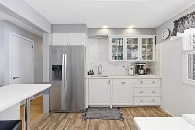 2221 Washington Rd, Pittsburgh, PA 15241 - Photo 10