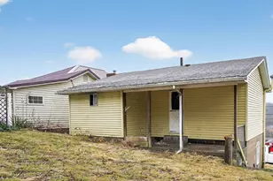 132 McVey St, South Fayette, PA 15082 - Photo 2