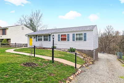 1952 Colleen, North Huntingdon, PA 15642 - Photo 2