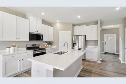 308 Saint Michael Way, Findlay Township, PA 15126 - Photo 4