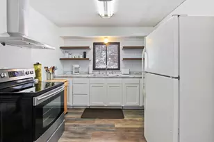 1533 Williamsburg Pl, Pittsburgh, PA 15235 - Photo 8