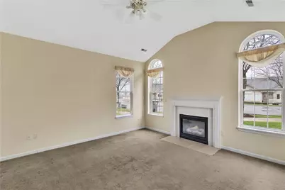 2091 Winchester Ct, Connoquenessing Township, PA 16053 - Photo 8