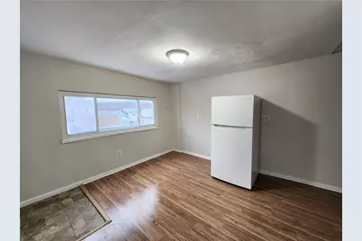 2419 Banker St, McKeesport, PA 15132 - Photo 2