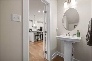 207 Spruce Ln, Canonsburg, PA 15317 - Photo 18