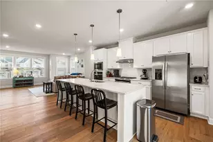 207 Spruce Ln, Canonsburg, PA 15317 - Photo 6