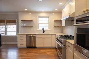 2668 Timberglen W, Pittsburgh, PA 15090 - Photo 4