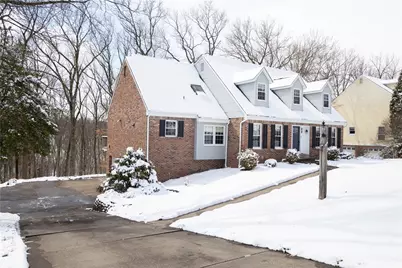 2668 Timberglen West, Pittsburgh, PA 15090 - Photo 2