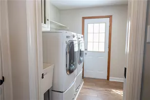 2668 Timberglen W, Pittsburgh, PA 15090 - Photo 12