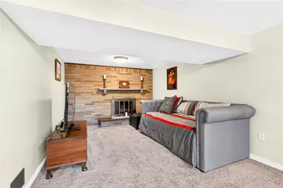 1550 Theresa Ave, South Park, PA 15129 - Photo 6