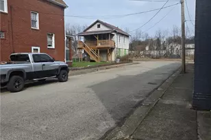 1354 5th Ave, Arnold, PA 15068 - Photo 2