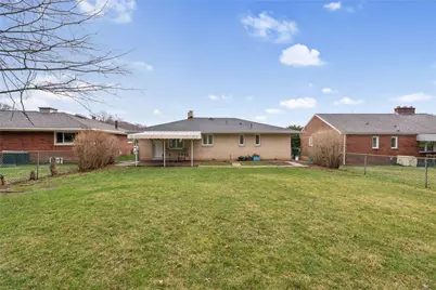 2208 Hemlock Dr, White Oak, PA 15131 - Photo 26