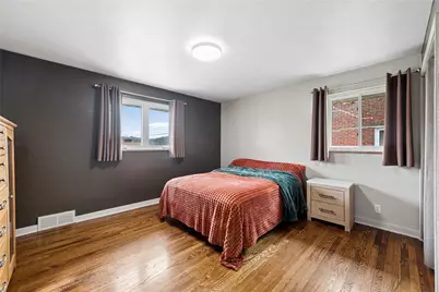 2208 Hemlock Dr, White Oak, PA 15131 - Photo 12