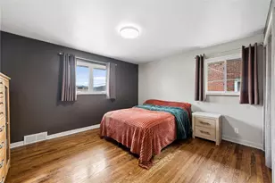 2208 Hemlock Dr, White Oak, PA 15131 - Photo 12