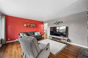 2208 Hemlock Dr, White Oak, PA 15131 - Photo 4