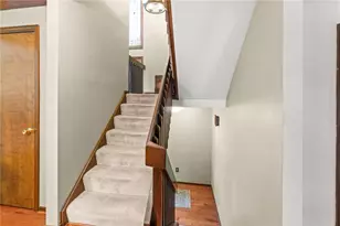 105 Scarborough Ln, Peters Township, PA 15317 - Photo 4