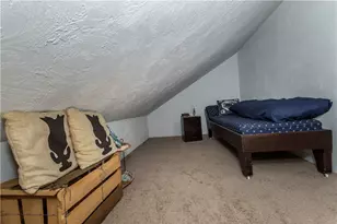 1215 Veech Ln, Hidden Valley, PA 15502 - Photo 14