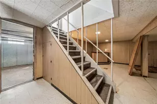 318 Dunbar Dr, Wilkins Township, PA 15235 - Photo 26