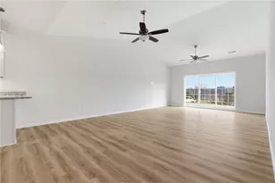 340 Cherokee Dr, Chippewa Township, PA 15010 - Photo 4