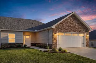 340 Cherokee Dr, Chippewa Township, PA 15010 - Photo 1