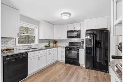 168 Lois Dr, Pittsburgh, PA 15147 - Photo 12