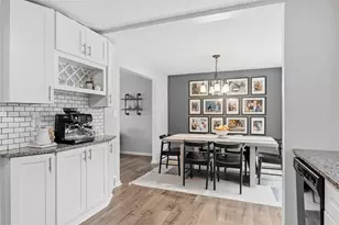 168 Lois Dr, Pittsburgh, PA 15147 - Photo 16