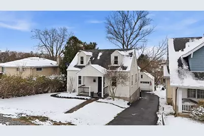 2735 Bertha St, Bethel Park, PA 15102 - Photo 2