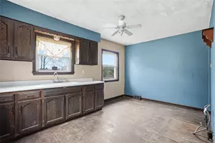 328 Park Dr, Canonsburg, PA 15317 - Photo 8