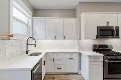 909 McCandless, Pittsburgh, PA 15201 - Photo 6