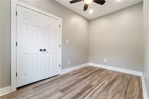 909 McCandless, Pittsburgh, PA 15201 - Photo 16