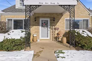 3422 Lockridge Rd, Pittsburgh, PA 15234 - Photo 4