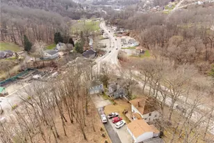 122 St Peter Way, Hempfield Township, PA 15644 - Photo 10