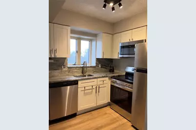 520 Washington Rd #806, Pittsburgh, PA 15228 - Photo 4