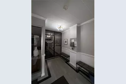 520 Washington Rd #806, Pittsburgh, PA 15228 - Photo 2