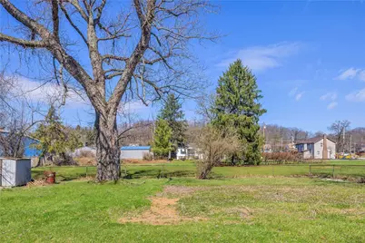 4060 Hart Ct, Murrysville, PA 15668 - Photo 6