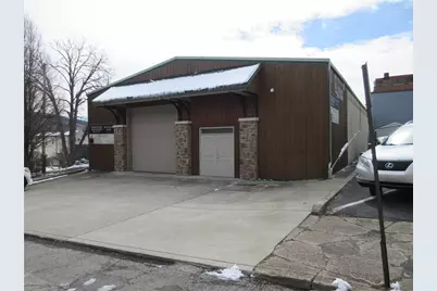 617 19th St, Beaver Falls, PA 15010 - Photo 2