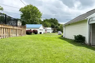 1673 Hancock Ave, Oaklahoma Boro, PA 15613 - Photo 28