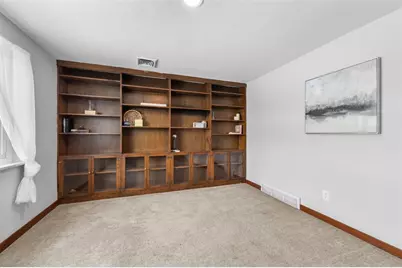 521 Saint Andrews Dr, Hempfield Township, PA 15601 - Photo 6