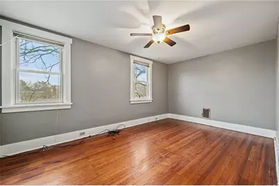 132 Oakview, Pittsburgh, PA 15218 - Photo 2