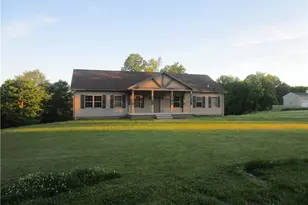 526 Pleasant View, Washington Township, PA 15613 - Photo 1