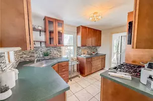 3733 Rebecca St, Pittsburgh, PA 15234 - Photo 10