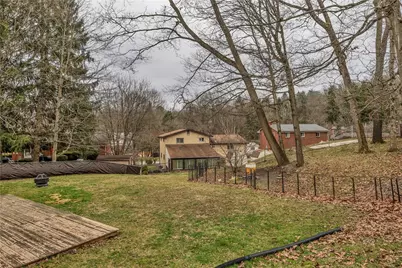 107 Yosemite Dr, Pittsburgh, PA 15235 - Photo 8
