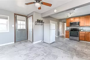 1711 Mercer St, Hopewell Township, PA 15001 - Photo 8