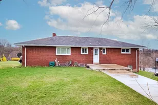 1 Westwood Dr, Hempfield Township, PA 15644 - Photo 12