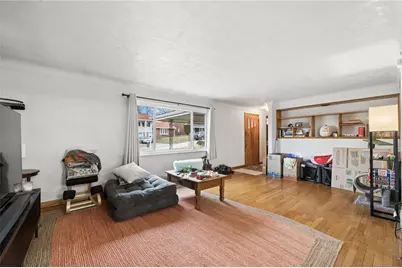 218 Crescent Dr, Lower Burrell, PA 15068 - Photo 6