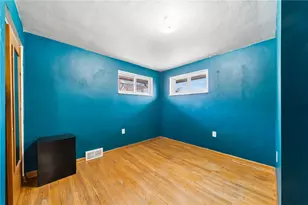 218 Crescent Dr, Lower Burrell, PA 15068 - Photo 16