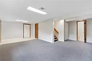 421 Clair Dr, Pittsburgh, PA 15241 - Photo 28