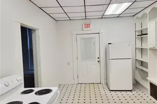 438 S Maple Ave, Greensburg, PA 15601 - Photo 4