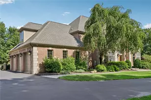 401 Blackstone Ln, Adams Township, PA 16046 - Photo 4
